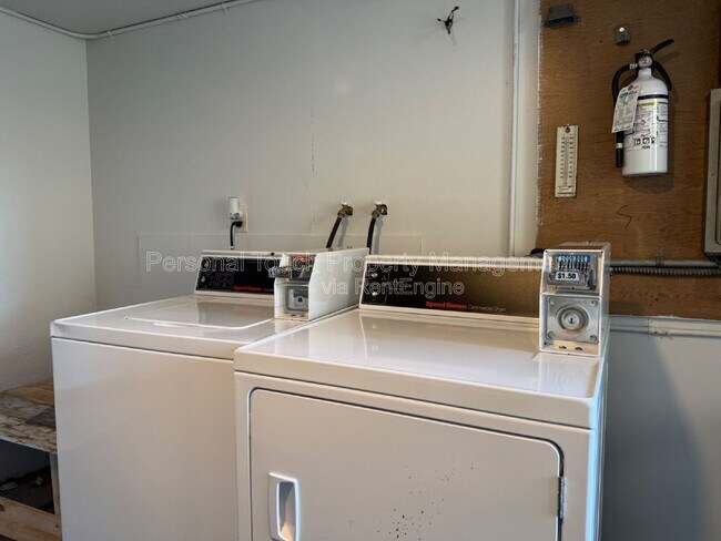 Building Photo - 1824 14th St S