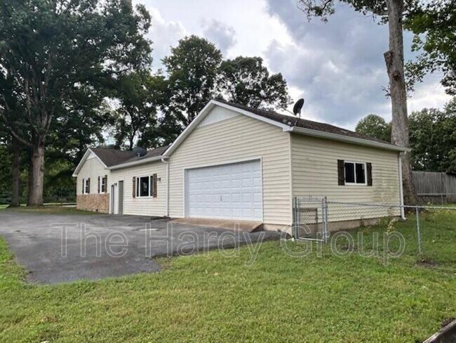 Building Photo - 173 Carroll Hollow Rd