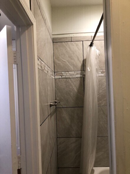 Bathroom-5 - 1837 McDowell St