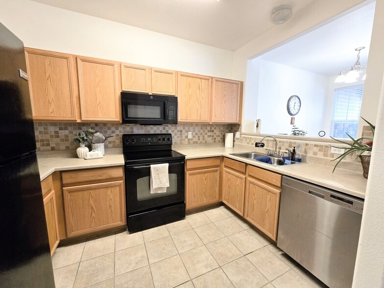 Building Photo - 2873 Tumblewood Grv