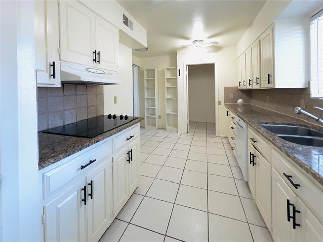 Building Photo - 7040 Briarmeadow Dr