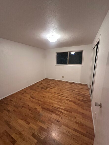 Building Photo - 610 Spencer Ct