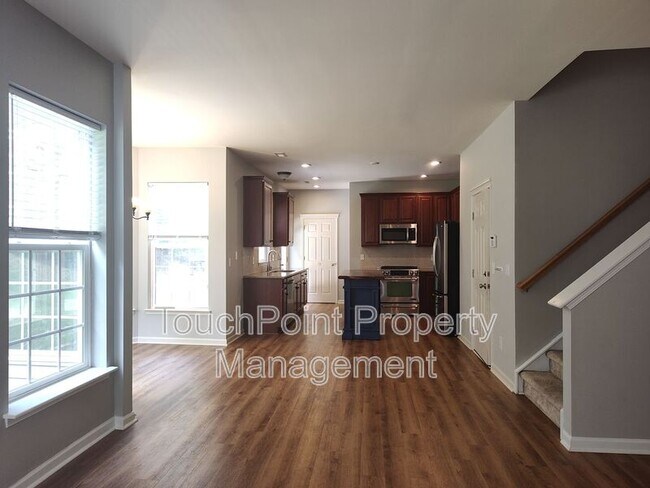Building Photo - 16121 Long Talon Way