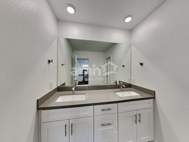 Building Photo - 4832 Blushing Star St