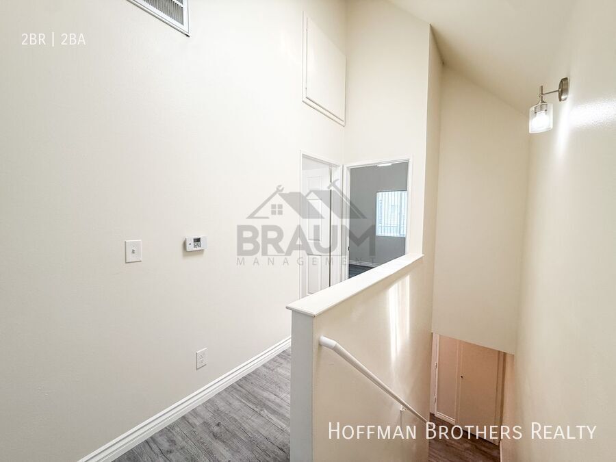Building Photo - 14257 Friar St