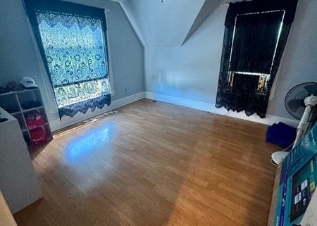 Building Photo - 50 Center St