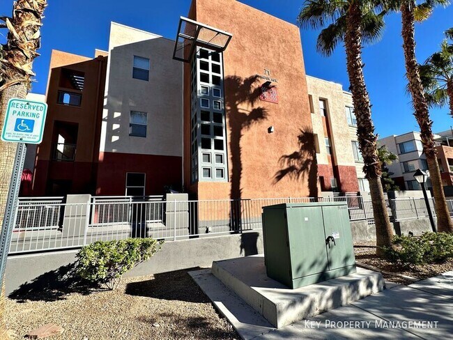Building Photo - 71 E Agate Ave