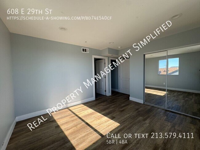 Building Photo - 608 E 29th St