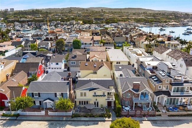 Building Photo - 112 Abalone Ave