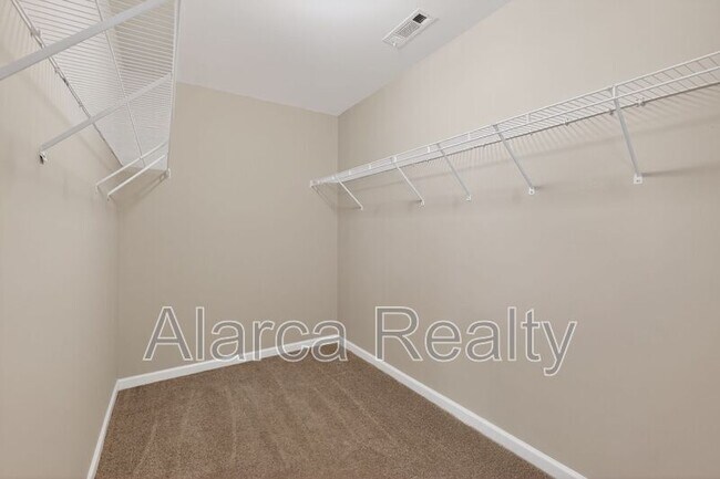 Building Photo - 1454 Bedlington Dr NW