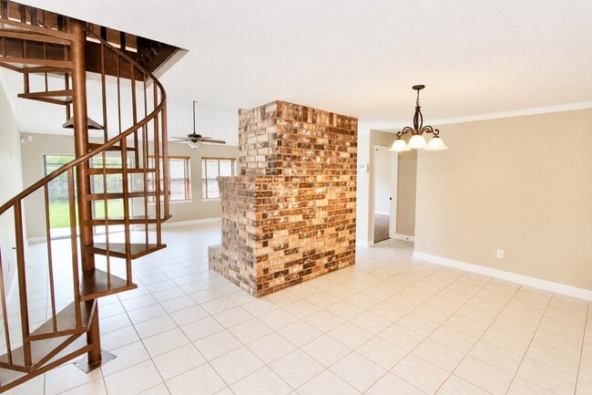 Building Photo - 3206 Pecan Point Dr