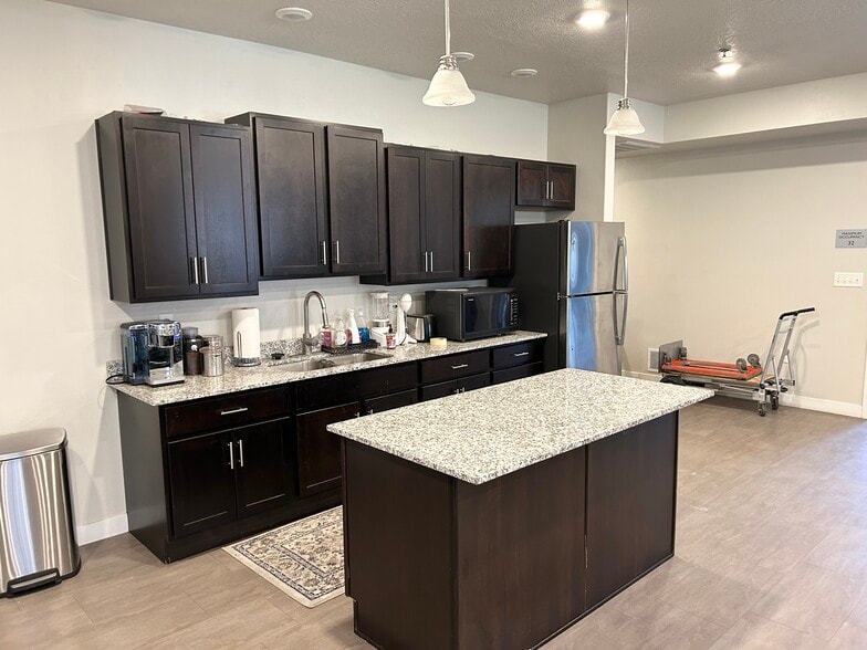 Clubhouse - 3660 S 900 E