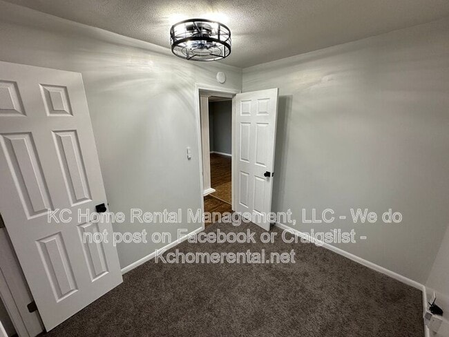 Building Photo - 5016 Norwood Ave