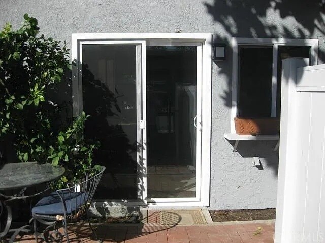 Building Photo - 69 Wildwood