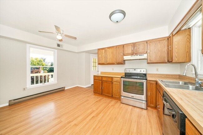 Building Photo - New Market Rental