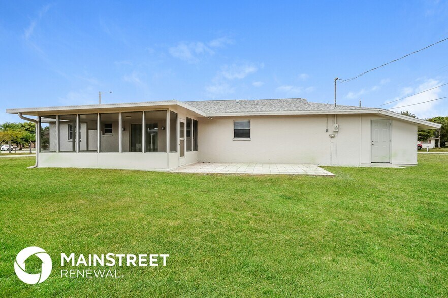 Building Photo - 7480 San Carlos Blvd