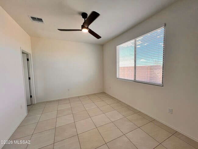 Building Photo - 9759 E Panopeia Dr