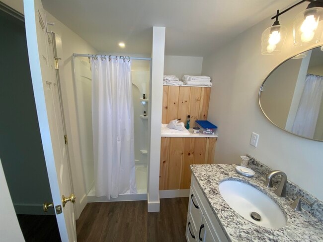 Building Photo - 17 Highland Terrace