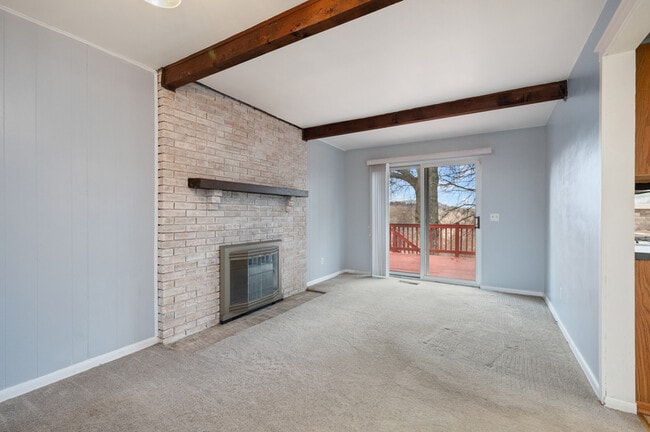 Building Photo - 108 Kings Point Rd