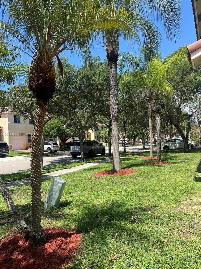 Building Photo - 3540 SW 170th Ave