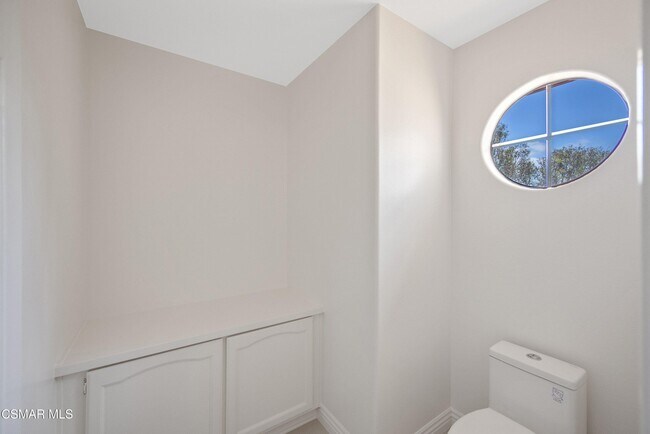 Building Photo - 4791 Parma Dr