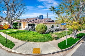 Building Photo - 23635 Marylee St