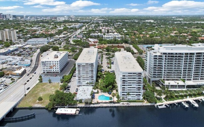 Building Photo - 1170 N Federal Hwy