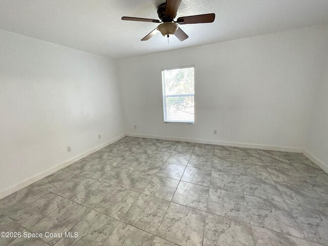 Building Photo - 2600 Revolution St