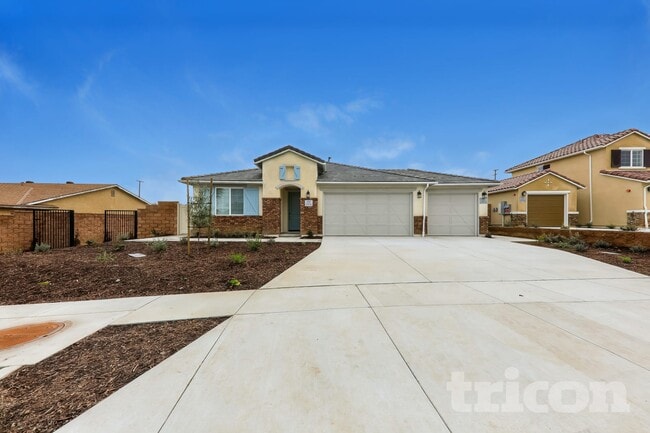 Building Photo - 1705 Lorraine Dr