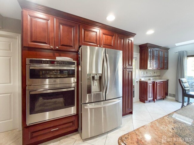 Building Photo - 592 Cabot Hill Rd