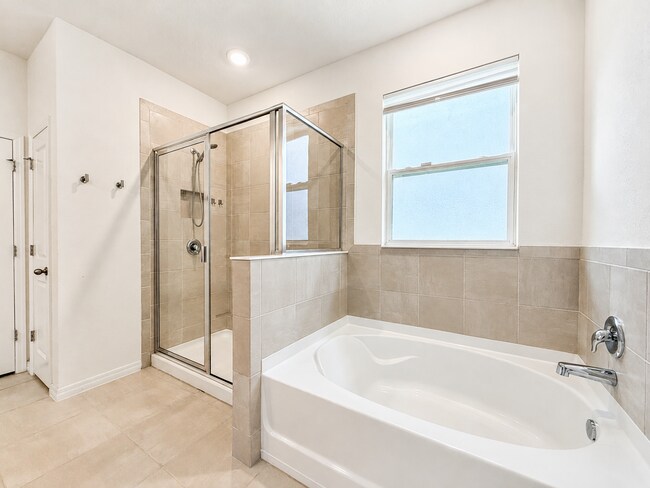 Building Photo - 12544 Shining Willow St