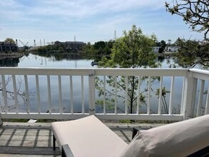 Building Photo - 172 Northwest St