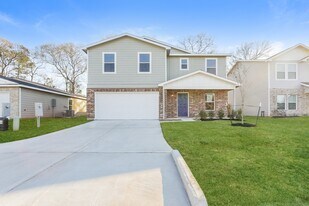 Building Photo - 15763 Del Norte Dr