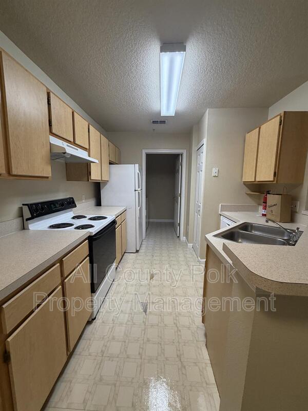 Building Photo - 6596 Swissco Dr