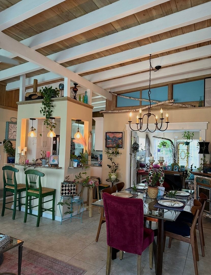 Building Photo - 352 Tihami Rd