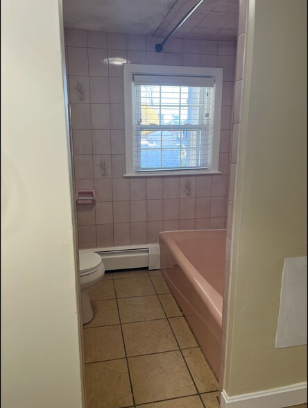 Building Photo - 46 Phenix Ave