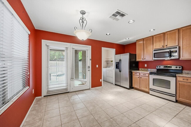 Building Photo - 8438 E Keats Ave