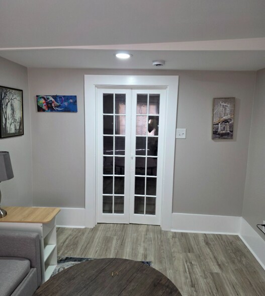 Building Photo - 4119 Lasalle St