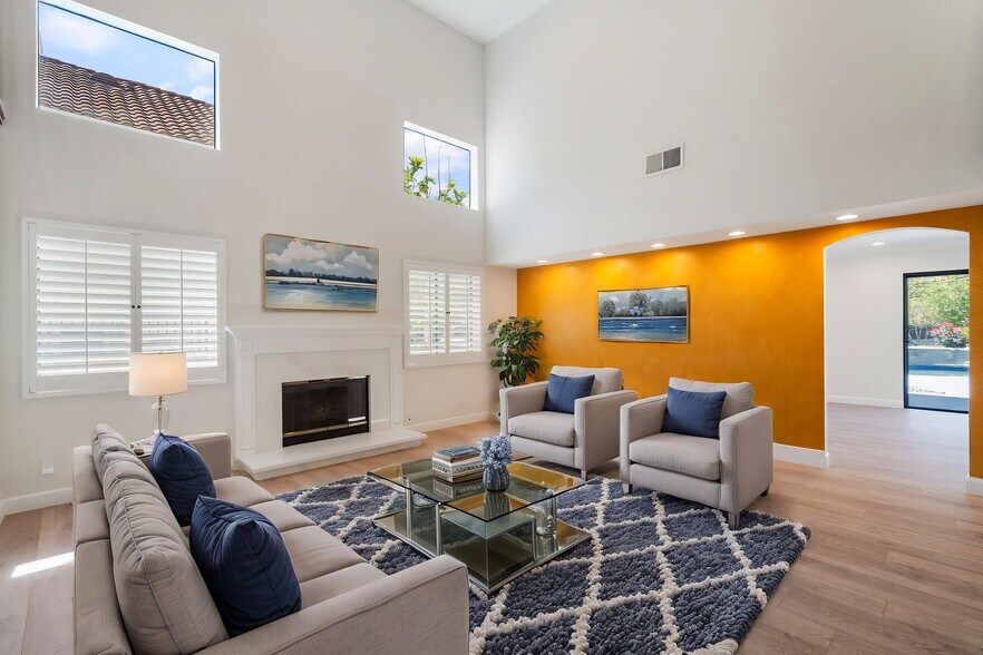 Building Photo - 6143 Lake Lindero Dr