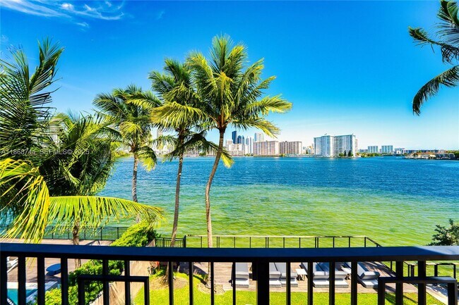 Building Photo - 3916 Island Estates Dr