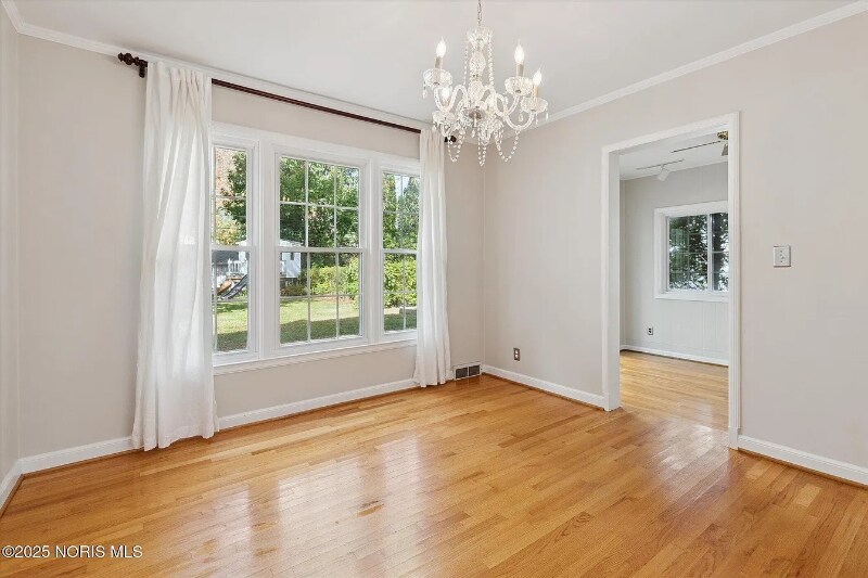 Building Photo - 3324 Pelham Rd