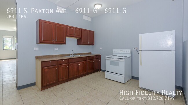 Building Photo - 6911 S Paxton Ave