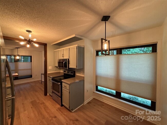 Building Photo - 7201 Winery Ln