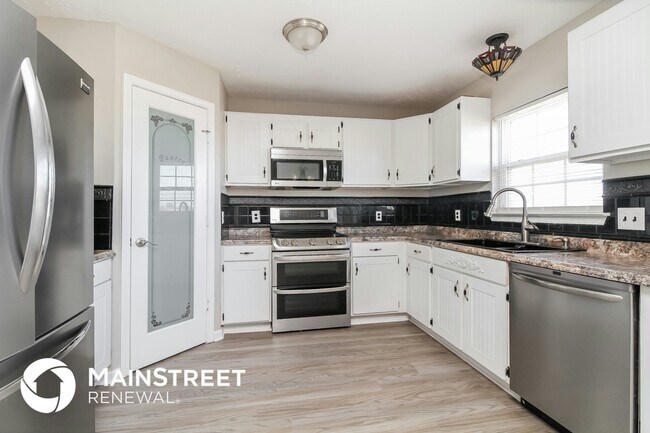 Building Photo - 7015 Zither Ln