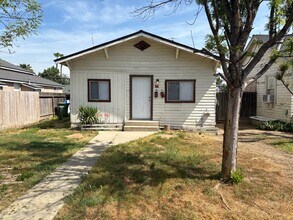 Building Photo - 4093