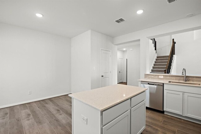 Building Photo - 917 Blue Oak Blvd