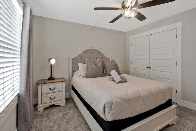 Building Photo - Unit #31 (166 Sango Rd)