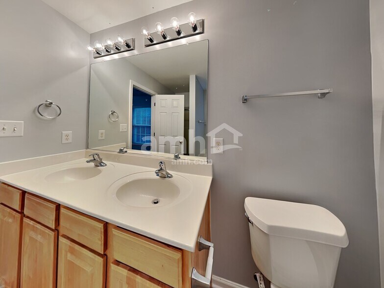 Building Photo - 5103 Cragganmore Dr