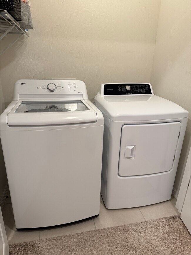 Building Photo - 2707 Suncoast Blend Dr