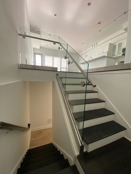 Building Photo - 1213 Noble St